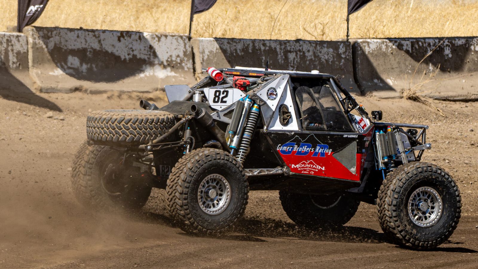 4400 Unlimited race vehicle number 82 at the MetalCloak Nor Cal Stampede, JP Gomez