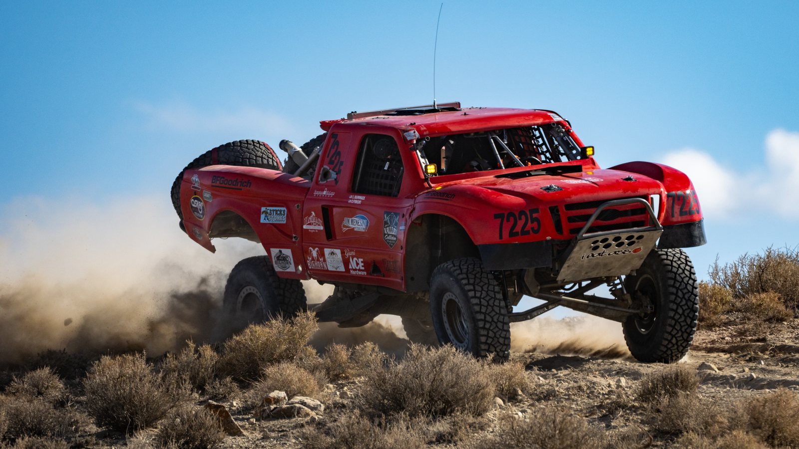 Group T, number 7225, at the VORRA Monster Dash, Sellers